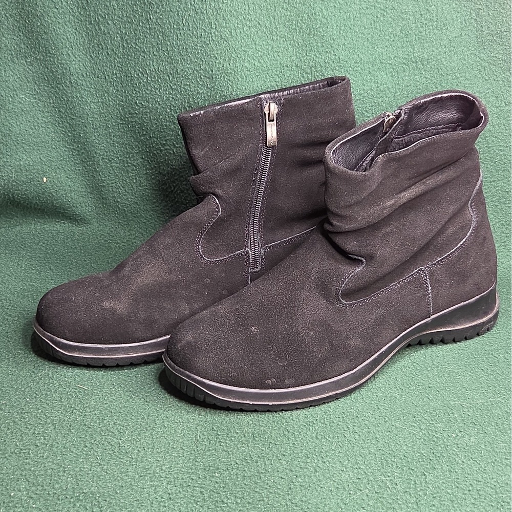 Wanderlust Boston Slouch Black Women's size 8.5W Ankle Boot